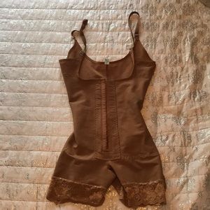 Preowned Lipo express body shaper